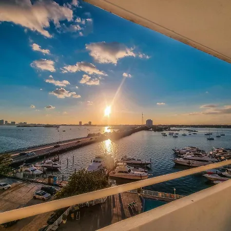 Bayfront Apartment Breathtaking Views- One Bedroom W Balcony- Living Room -Free Parking